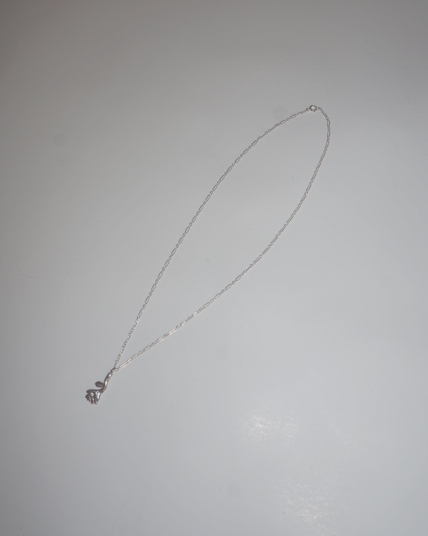 COMO LA FLOR NECKLACE